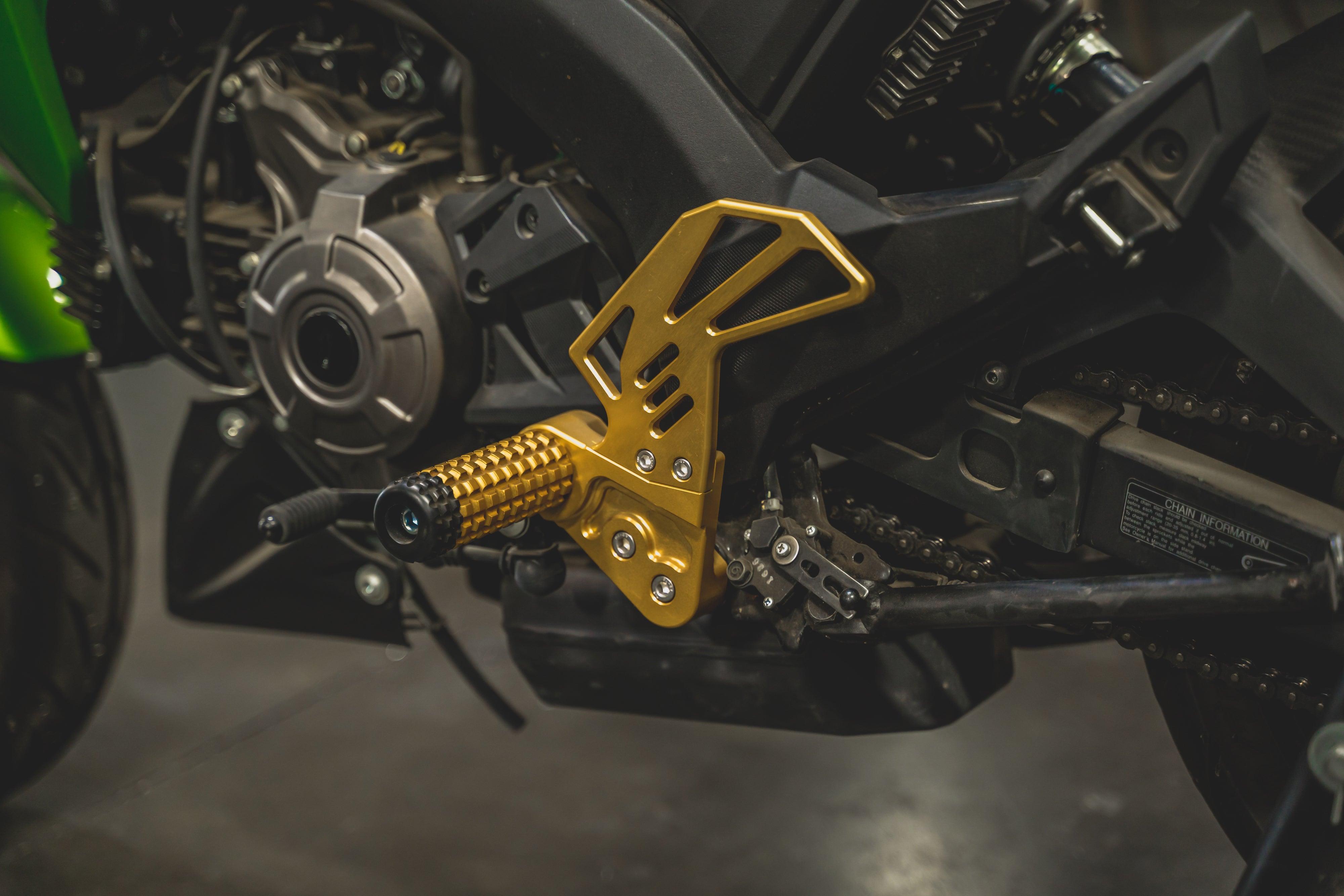 Kawasaki Z125 REARSETS - ImpakTech